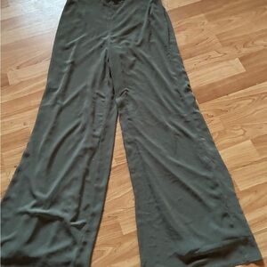 Joseph Ribkoff Size 8 Moss Green Flare Pants